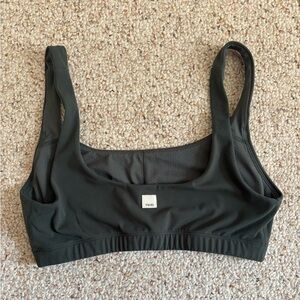Vuori Aspen Green Daily Bra
Size: medium